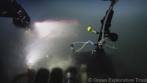 Hercules submerges into brine pool